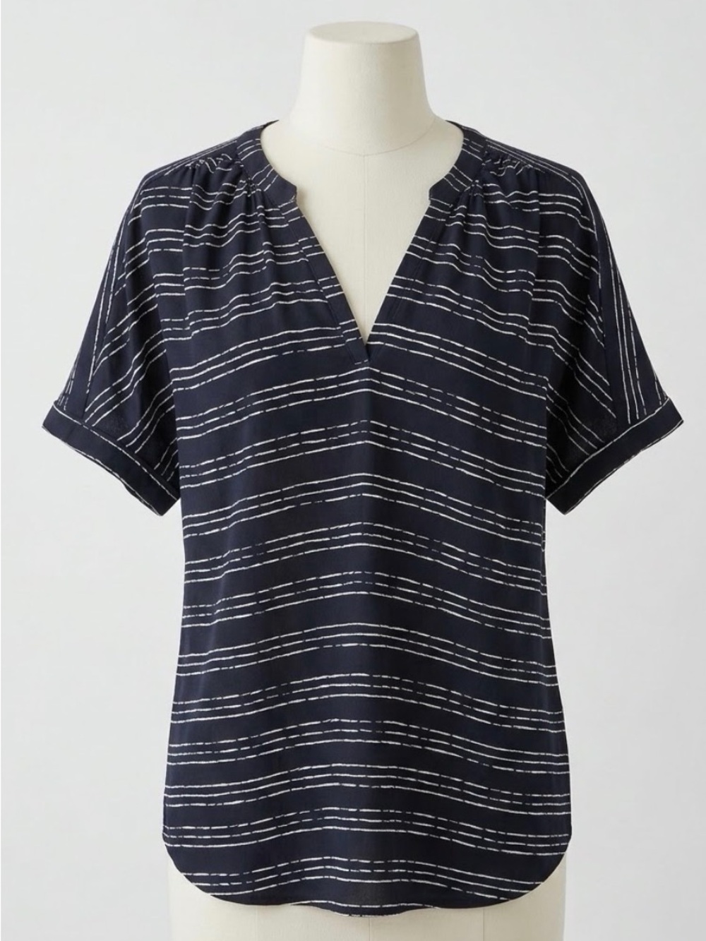 Worthington Women's Large Blouse Black White Striped V-Neck Short Sleeve Top Lg